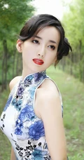 清纯女明星胡影怡图片(16p)