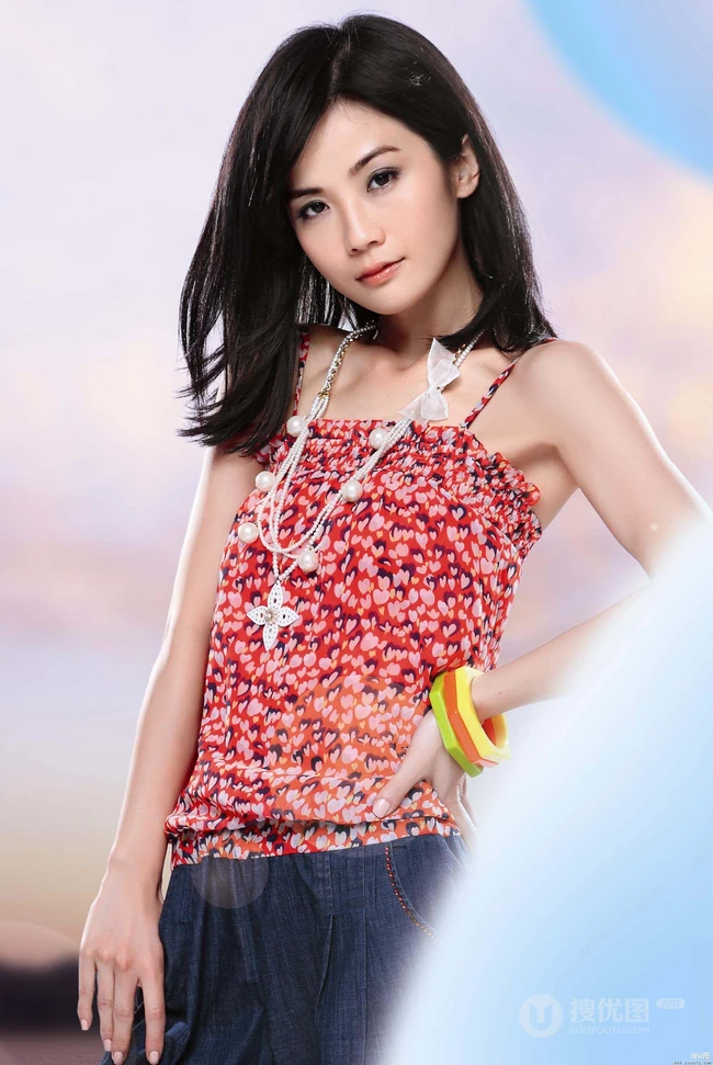 蔡卓妍图片_万花丛中一点绿（20张）