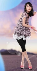 蔡卓妍图片_万花丛中一点绿（20张）