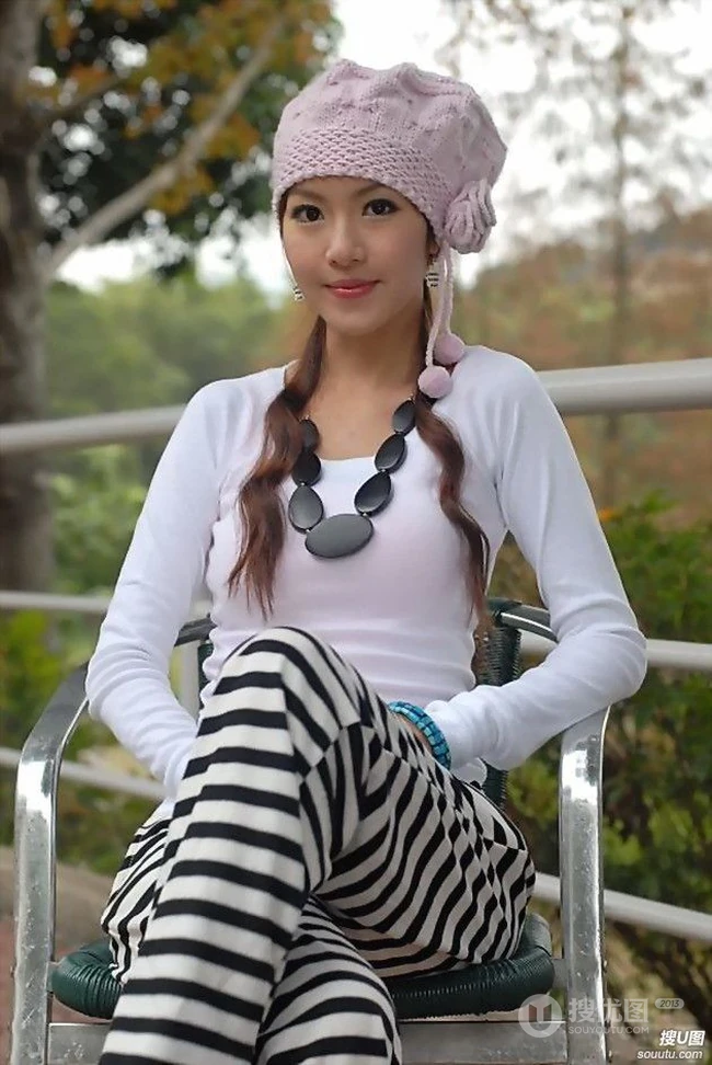 清纯可爱女孩的青春季
