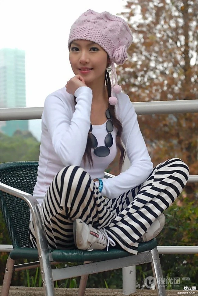 清纯可爱女孩的青春季