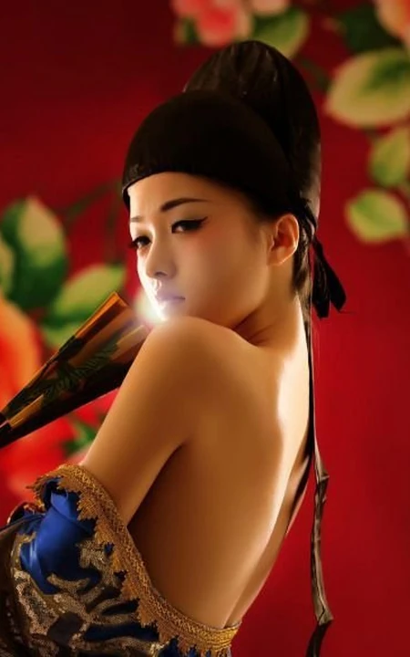美仑美奂之古装气质女生的美背美图