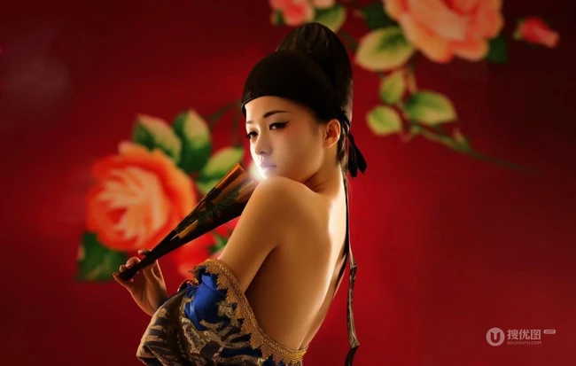 美仑美奂之古装气质女生的美背美图