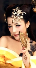 美仑美奂_古装雍容华贵气质女生图片