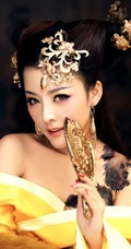 美仑美奂_古装雍容华贵气质女生图片