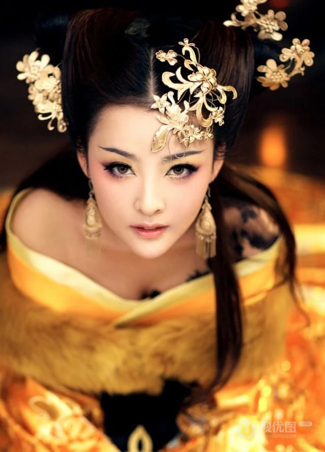美仑美奂_古装雍容华贵气质女生图片
