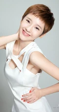 唐艺昕图片_阳光可爱女生的快乐生活18P
