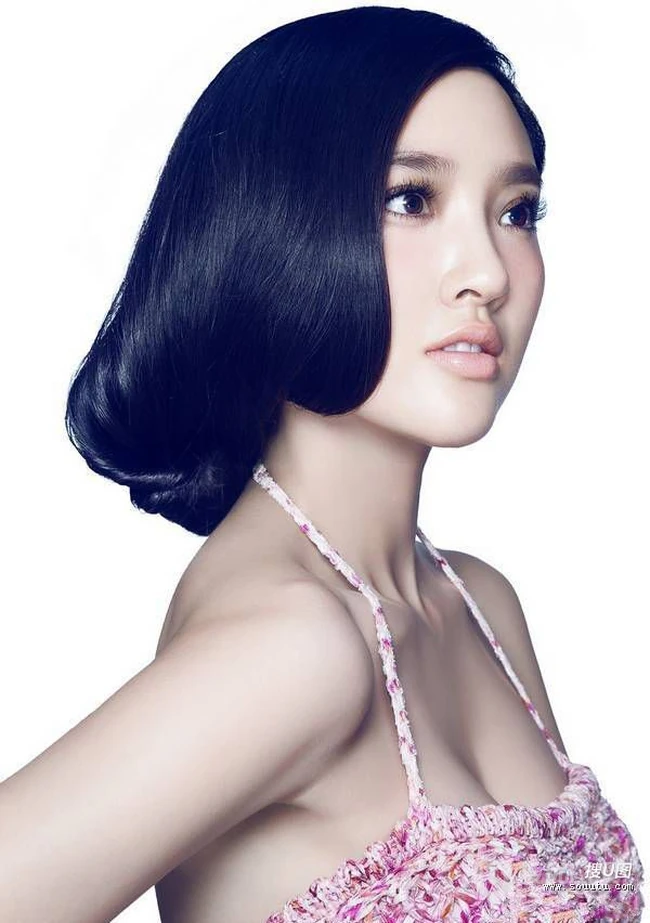 唐艺昕图片_阳光可爱女生的快乐生活18P