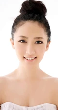田子琳演绎黑与白的纯美经典写真