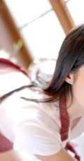 美模何静_气质学生制服装扮多图