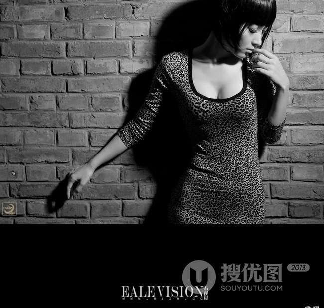 美空何静_右视觉猫女气质写真