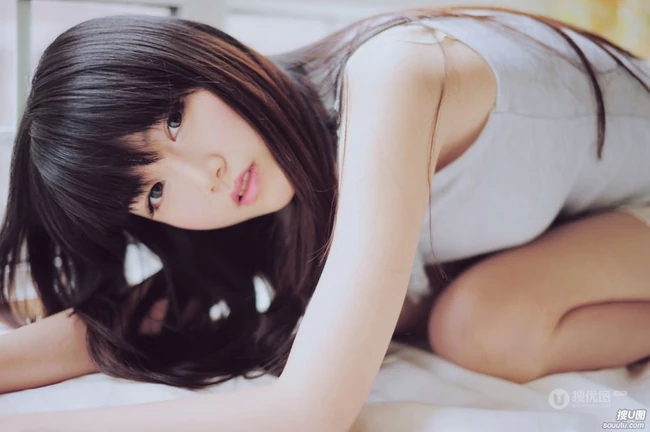 女孩青涩的青春优美图片