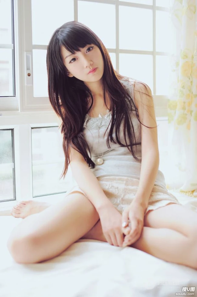 女孩青涩的青春优美图片