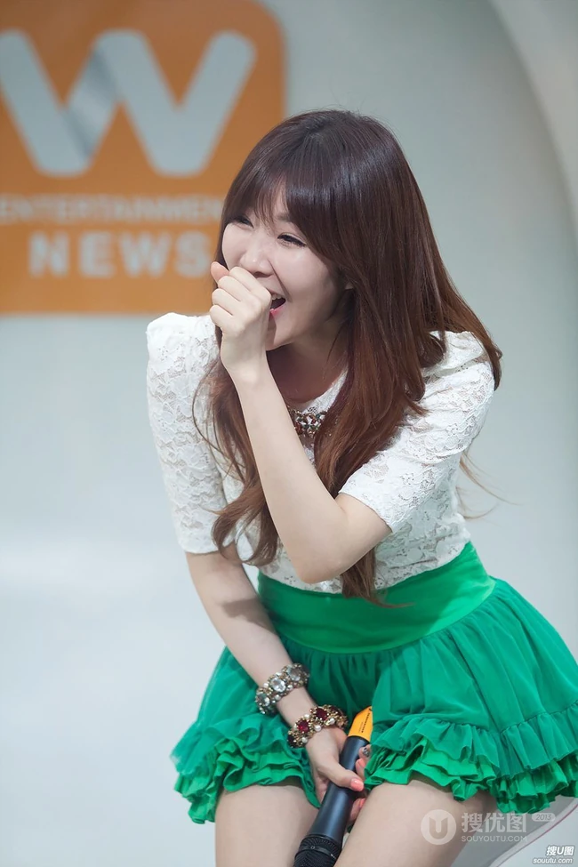 Davichi 姜敏京节目现场高清图片