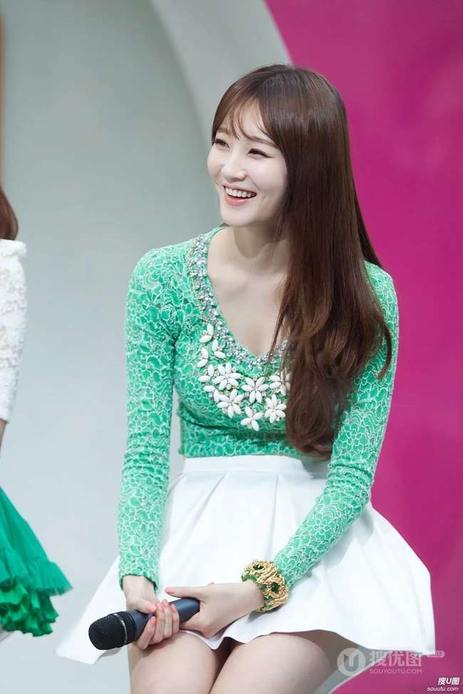 Davichi 姜敏京节目现场高清图片