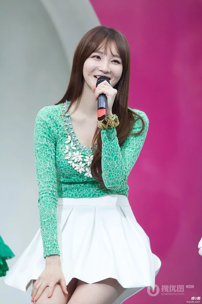 Davichi 姜敏京节目现场高清图片