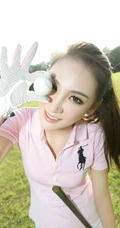 女生黎悦汐_高尔夫球场的高清图片