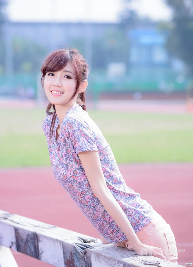 清澈如水女孩高清大图(22p)