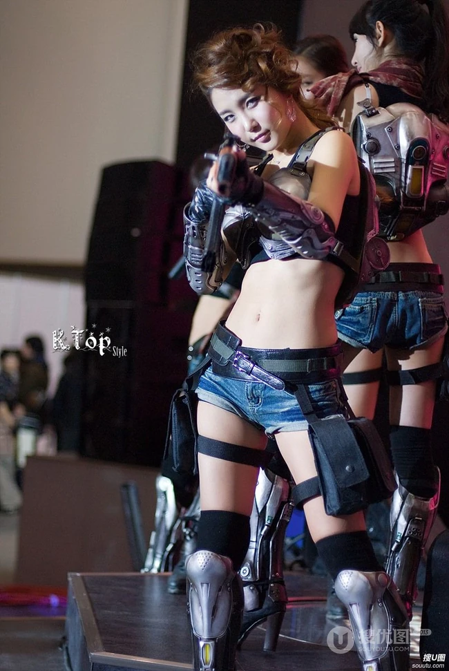 方恩英GStar2010高清showgirl大图