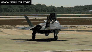 F35演示垂直起降