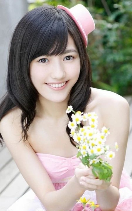 渡边麻友_清新小公主粉裙写真