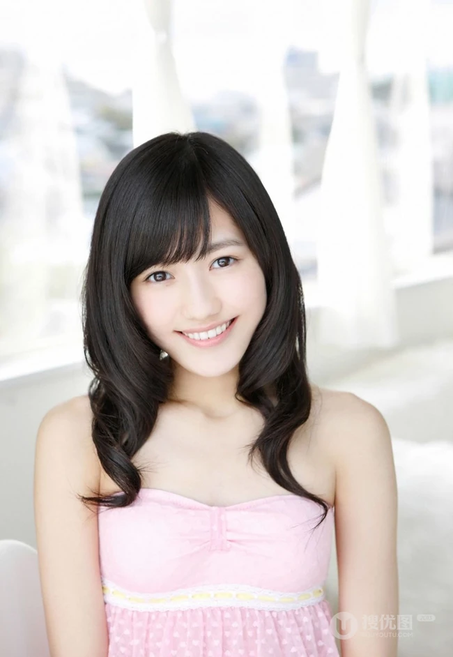 渡边麻友_清新小公主粉裙写真
