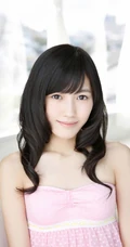 渡边麻友_清新小公主粉裙写真