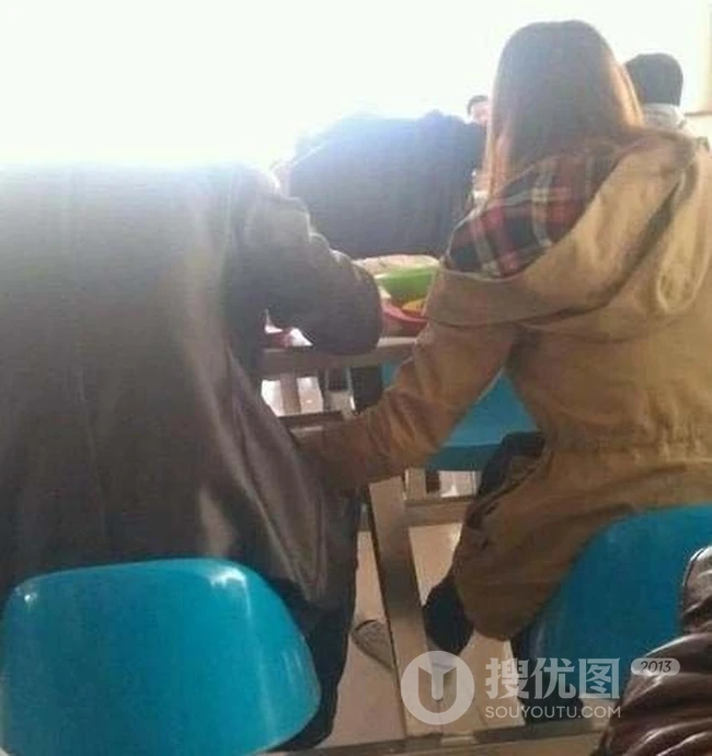 妹子你就不能忍一忍吗？
