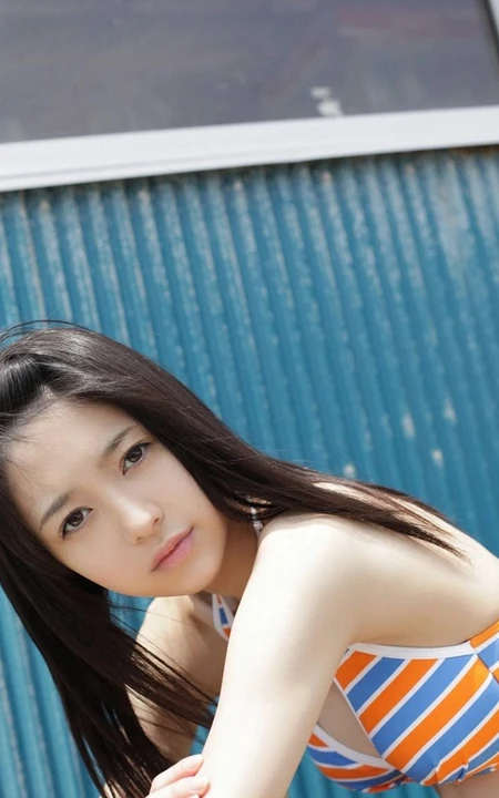 逢泽莉奈早期各类写真图片（17p）