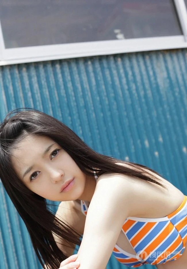 逢泽莉奈早期各类写真图片（17p）