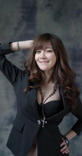 "最可爱的童颜"的韩国女生车模崔瑟琪