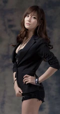 "最可爱的童颜"的韩国女生车模崔瑟琪
