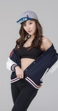 "最可爱的童颜"的韩国女生车模崔瑟琪