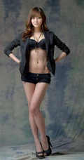 "最可爱的童颜"的韩国女生车模崔瑟琪