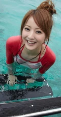 佐佐木希气质可爱泳装图片
