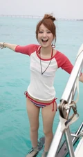 佐佐木希气质可爱泳装图片