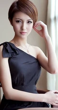 短发女生图片-喜欢连衣裙的短发女生