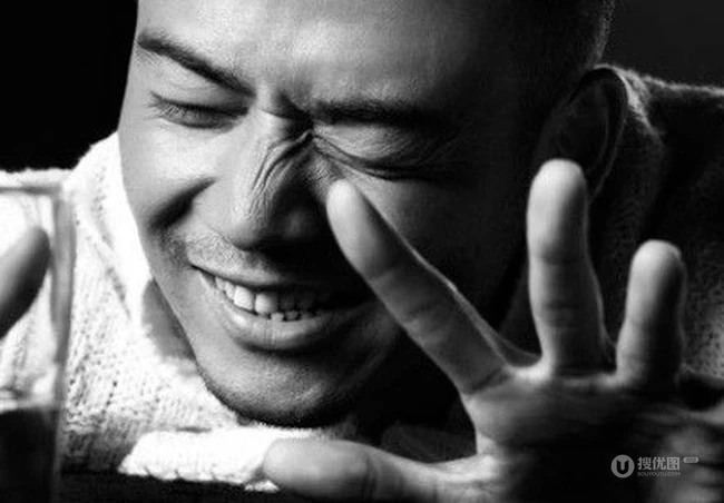杨烁黑白图片_明星型男杨烁最新写真