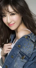 马晓灿牛仔图片写真 紧身秀出匀称身形