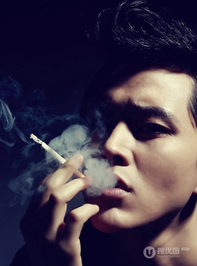 黄明忧郁写真大片 阳光型男的成熟蜕变