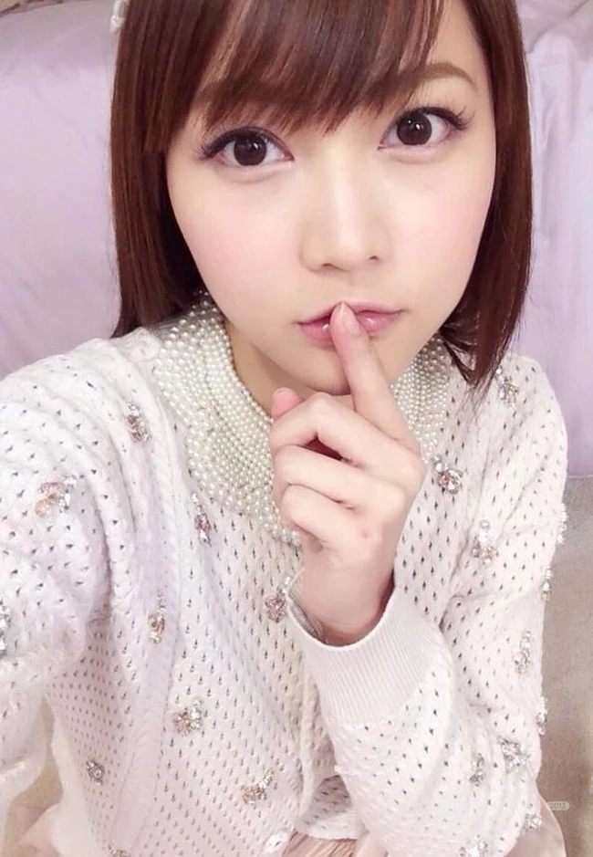 大眼可爱女生_可爱生活照图片大全