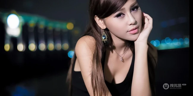 天桥上的连衣裙女生模特-唯美高清写真