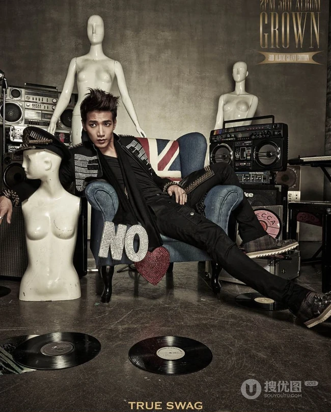 JUN.K金峻秀个人写真_2PM成员JUN.K图片大全