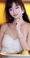 女生妹子与椰子 泳装家居服女生气质泳池写真照片