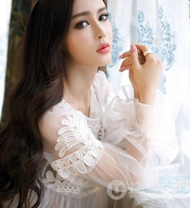 张小格图片 非凡个性格调美模张小格