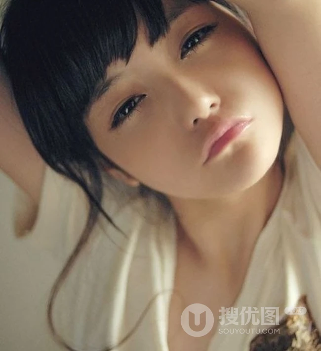 可爱少女图片_又萌又可爱的学生妹子