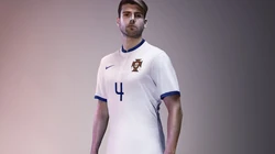 2014巴西世界杯-葡萄牙队服鉴赏壁纸