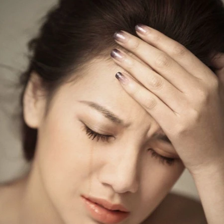 程砚秋流泪伤感图片写真，真的伤心了