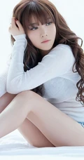 牛仔短裤长发女生-清纯唯美高清写真