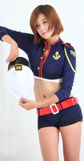 韩国美模《金荷律》紧身制服装图片